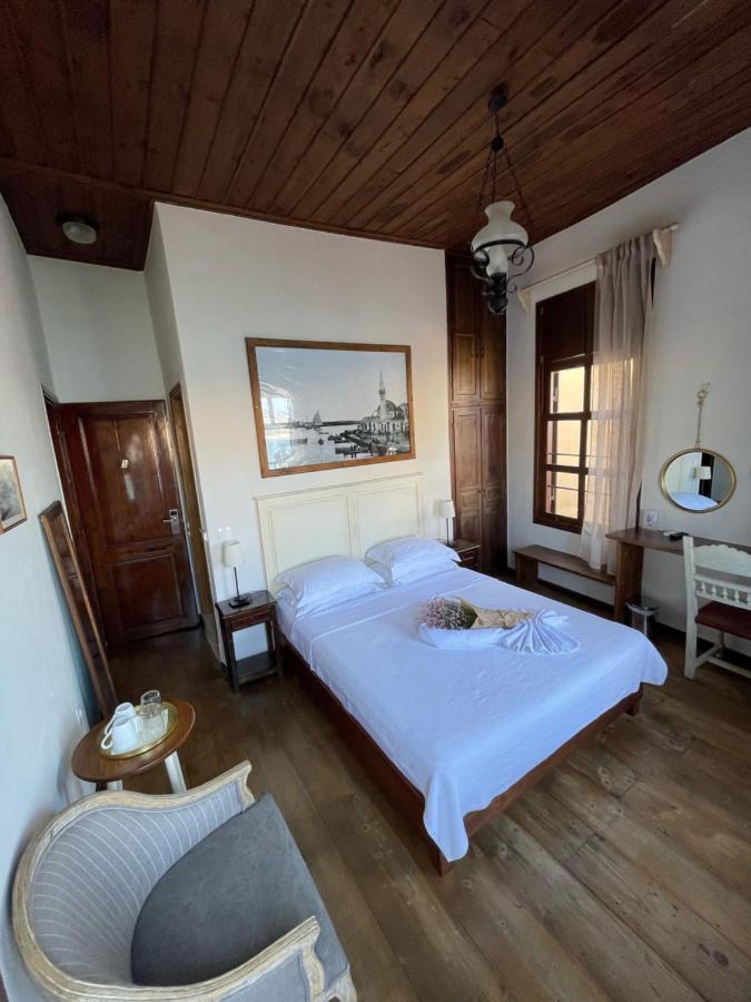 Captain Vasilis Hotel Chania  Exteriör bild